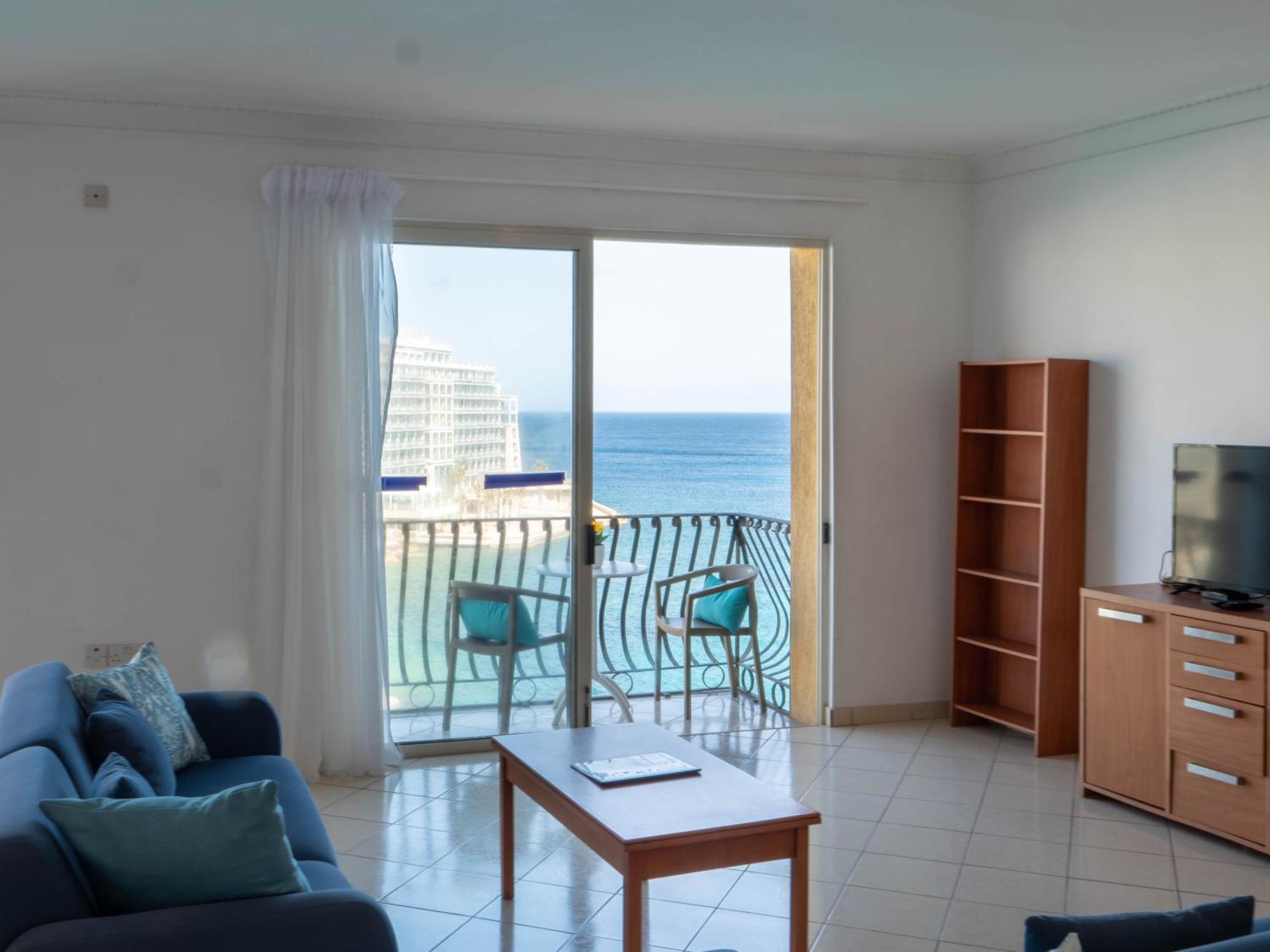 Morina Court - Seaview Apartments And Penthouse In St Julians By Shortletsmalta Saint Julian's Ngoại thất bức ảnh