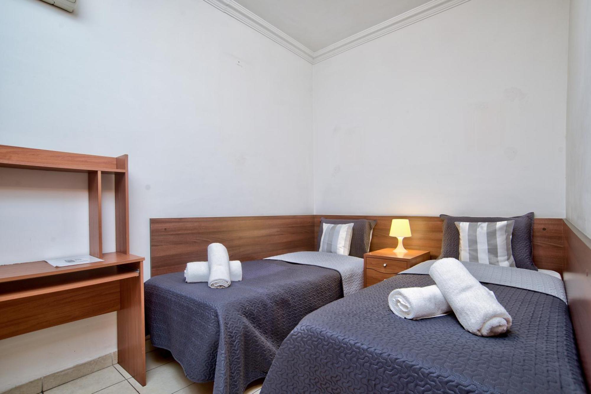 Morina Court - Seaview Apartments And Penthouse In St Julians By Shortletsmalta Saint Julian's Ngoại thất bức ảnh